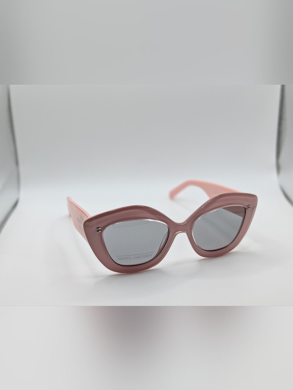 NWT Marc Jacobs Pink Cat Eye The Sunglasses Thick Acetate Frame Case Included